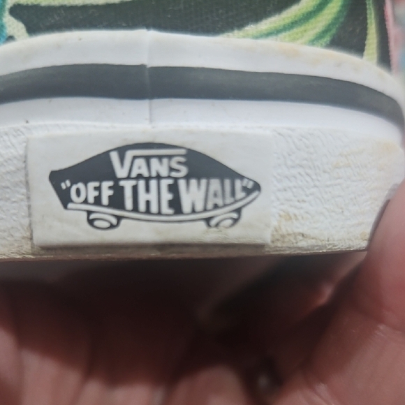 Vans Black Floral Canvas Sneakers - Picture 2 of 7